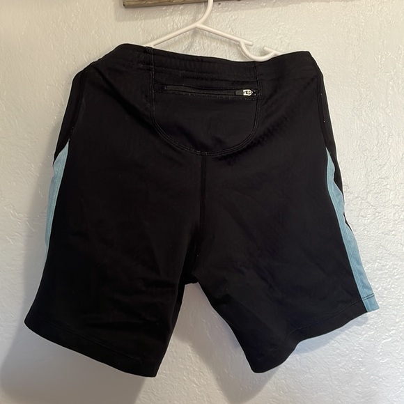 Saucony compression shorts - Picture 4 of 5